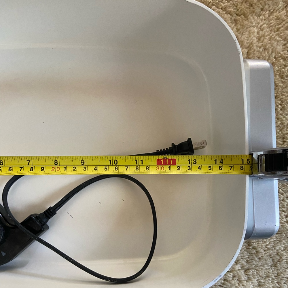 🪷Oster Electric Skillet with Lid - Picture 6 of 8